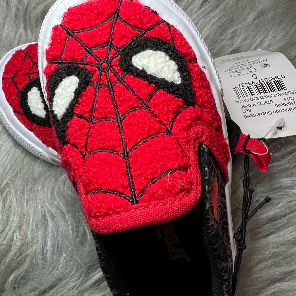 Marvel Spider-Man Kids shoes - Red and White